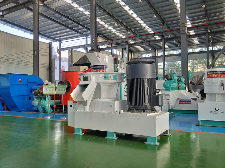 鋸末顆粒機(jī)展示主機(jī)圖 鋸末顆粒機(jī)展示主機(jī)圖